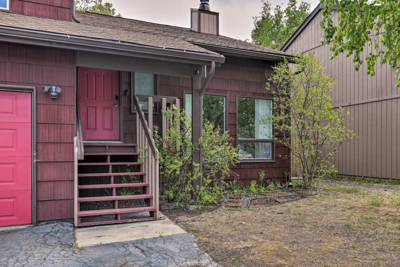 Vila Pet Friendly Anchorage Retreat With Deck And Yard Exteriér fotografie